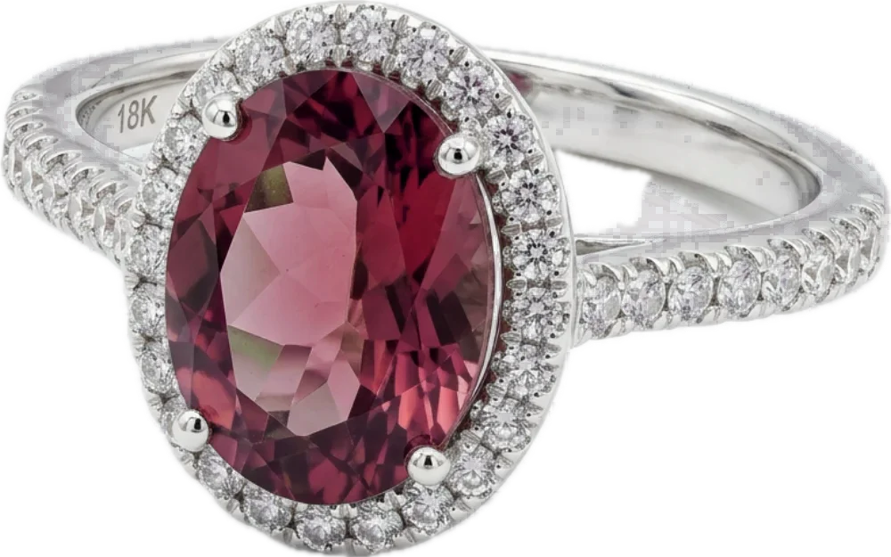 Anel em Ouro Branco 18k com Granada e Halo de Diamantes