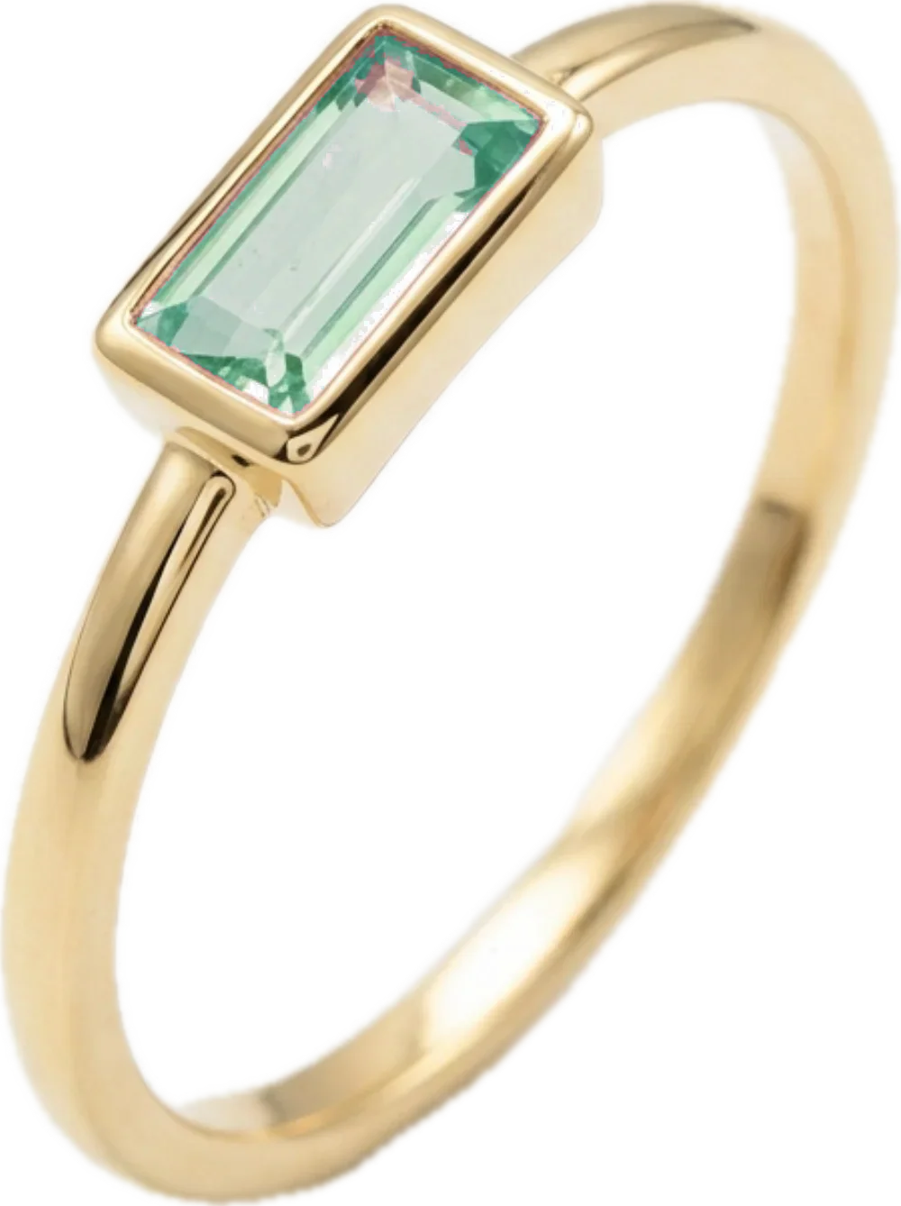 Anel Baguete em Ouro Amarelo 18k com Turmalina Verde